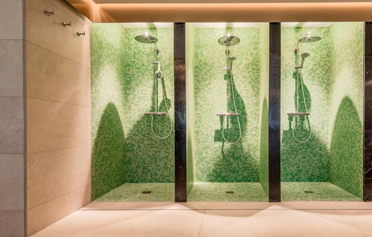 Barcelo La Nucia Palms Hotell Eksteriør bilde Shower room
