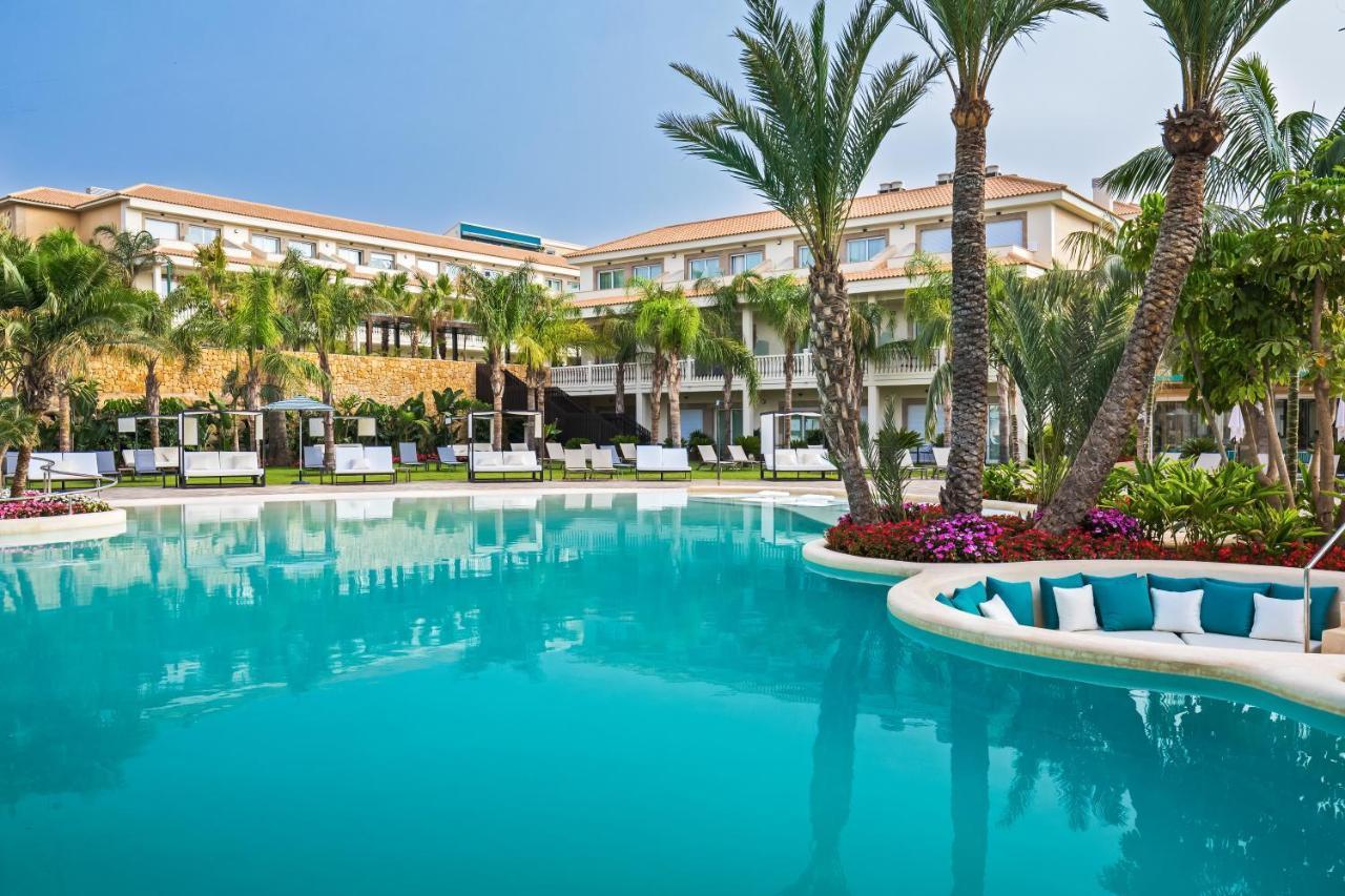Barcelo La Nucia Palms Hotell Eksteriør bilde The hotel's main pool